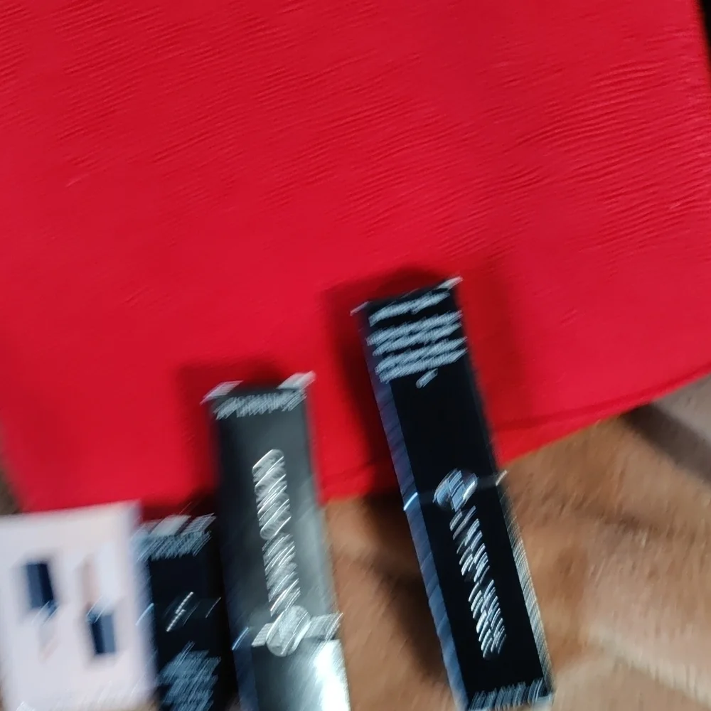 Giorgio Armani Red and Black Beauty Set 7inDx7.5inD - Picture 3 of 16